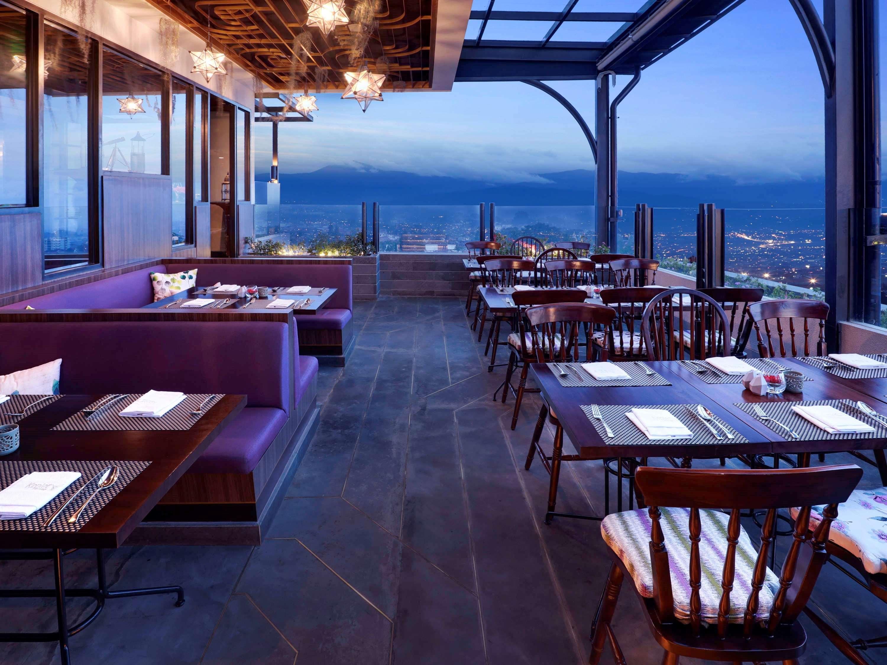Grand Mercure Bandung Setiabudi Esterno foto