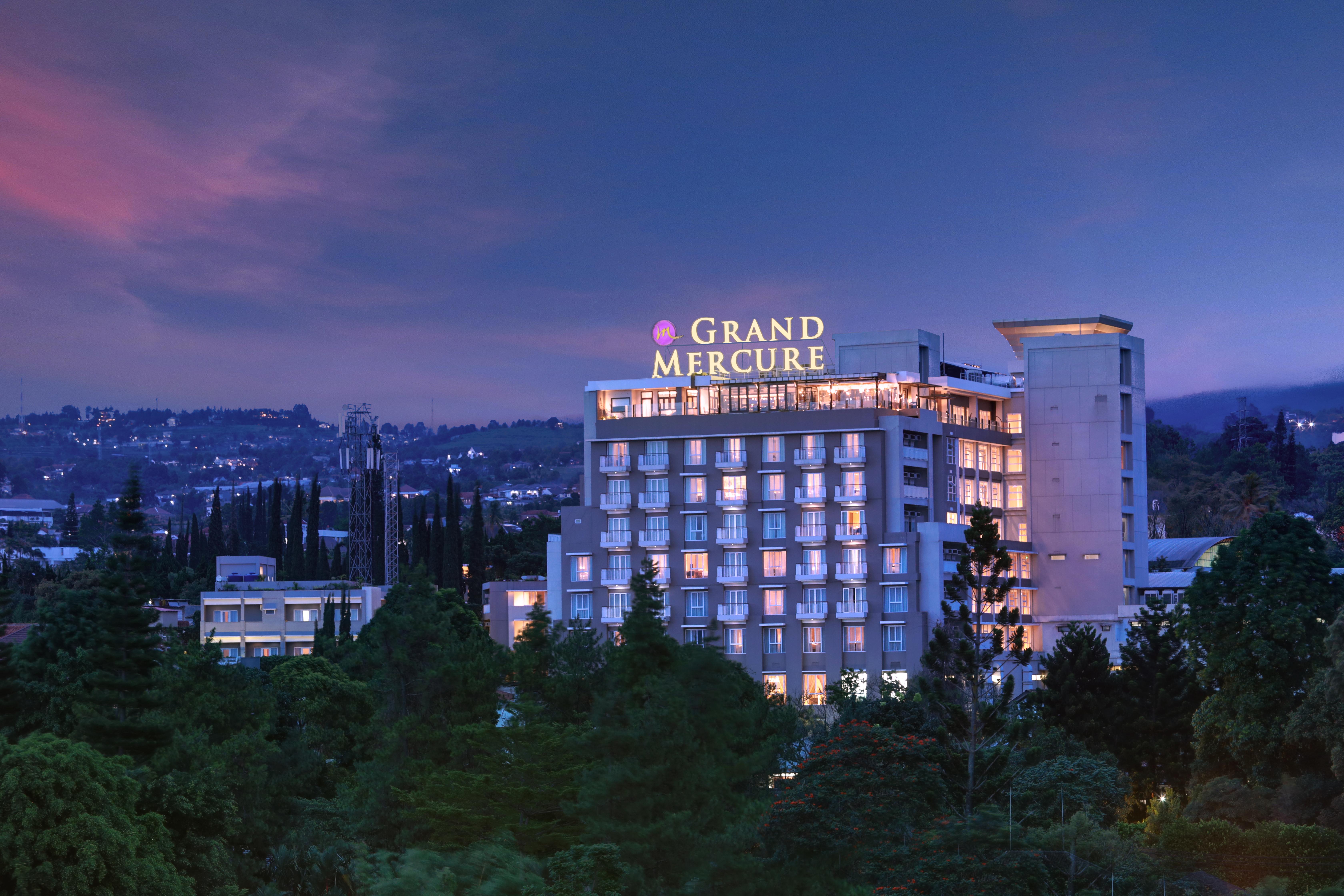 Grand Mercure Bandung Setiabudi Esterno foto